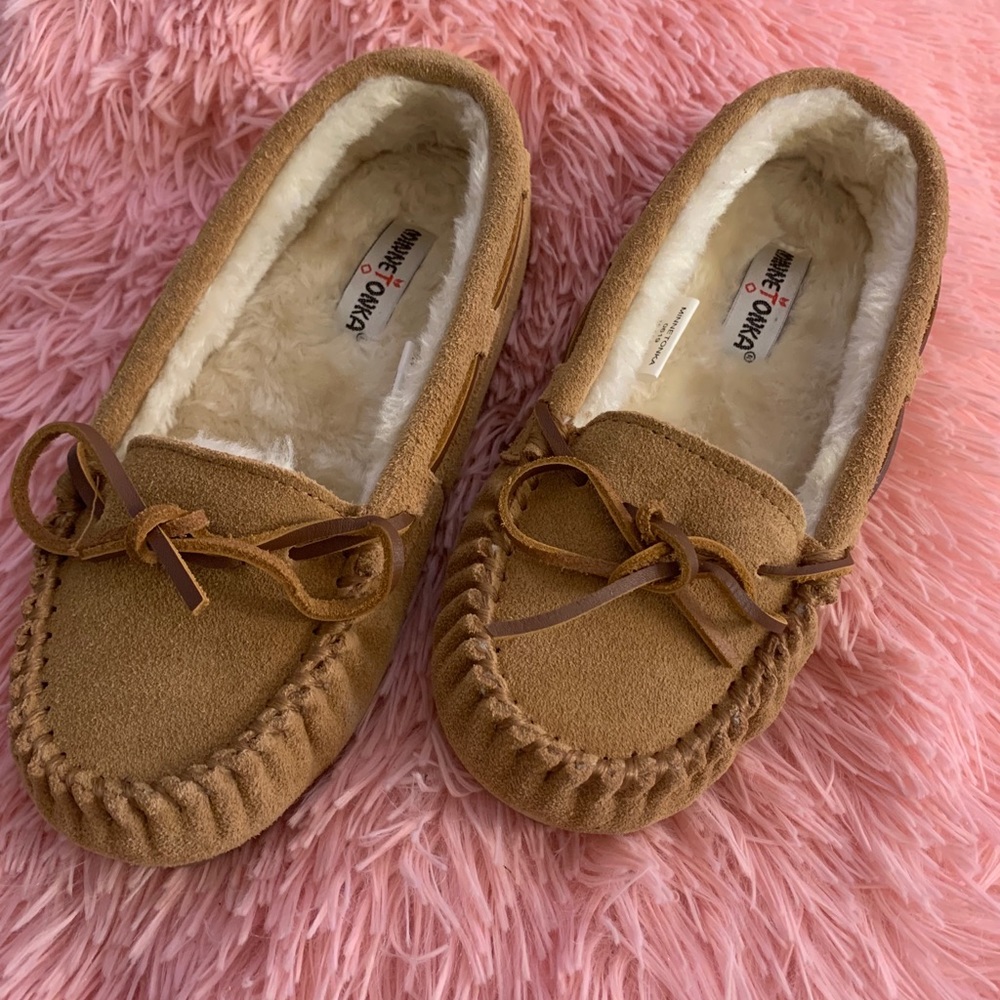 Kids Minnetonka Moccasins